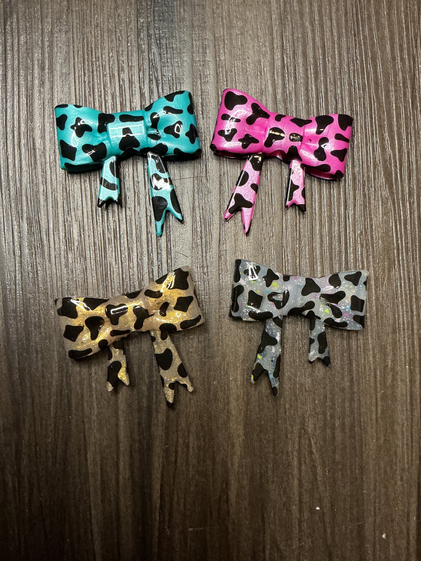 Cow print silicone bow