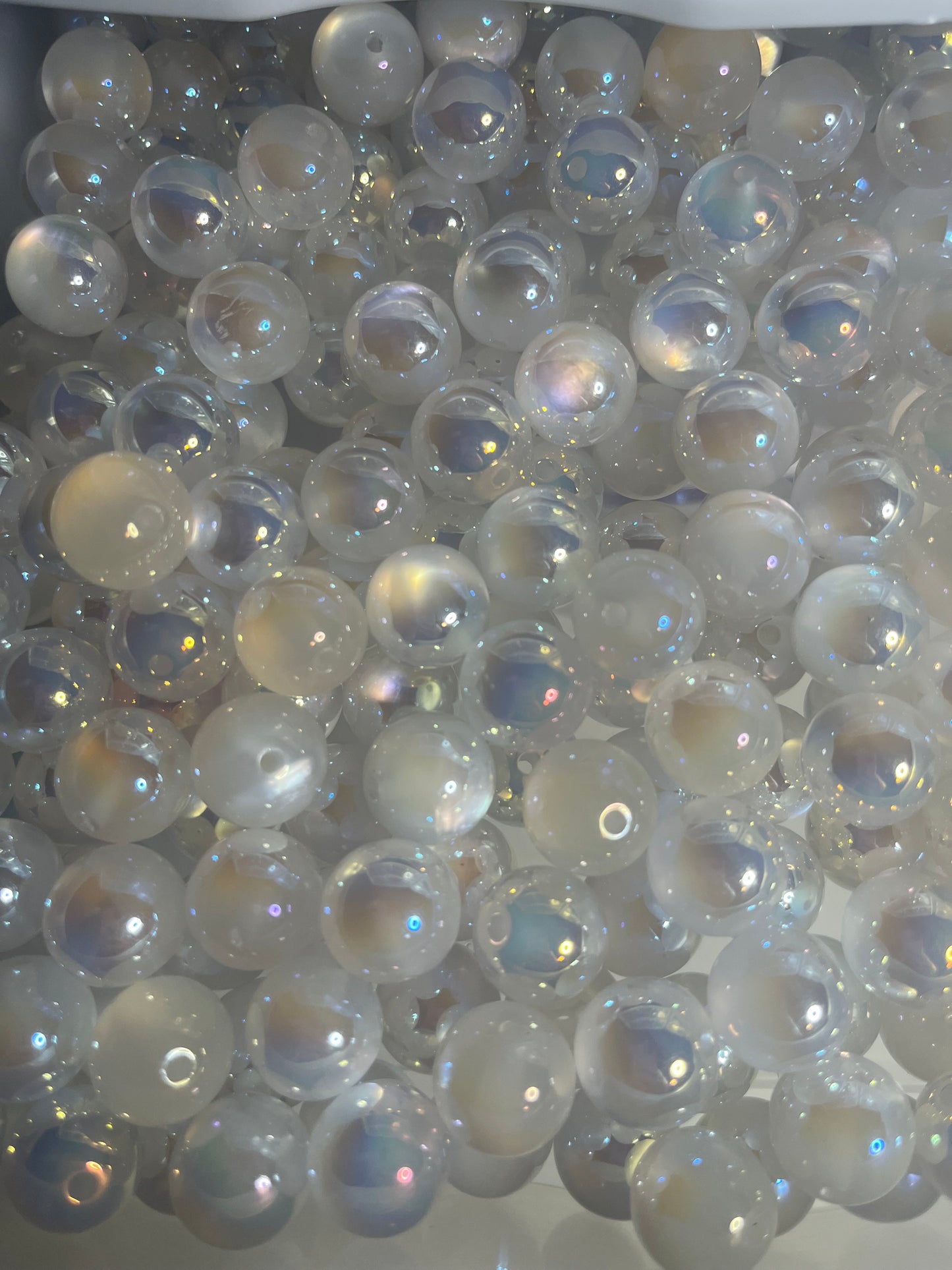 16mm acrylic beads