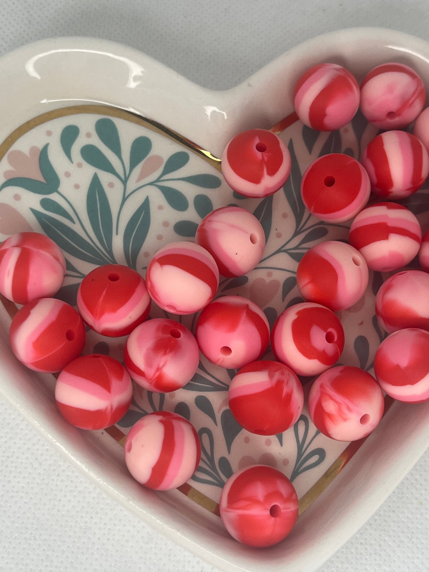 15mm pink red swirl silicone bead