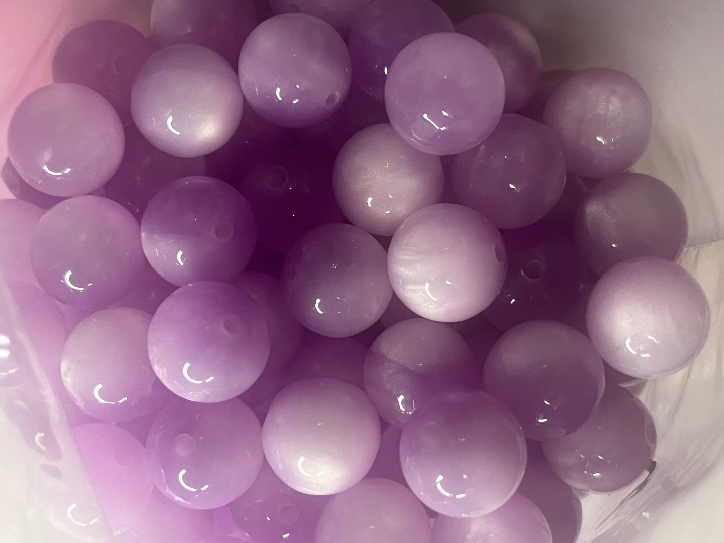 10 pk 16mm shimmer beads