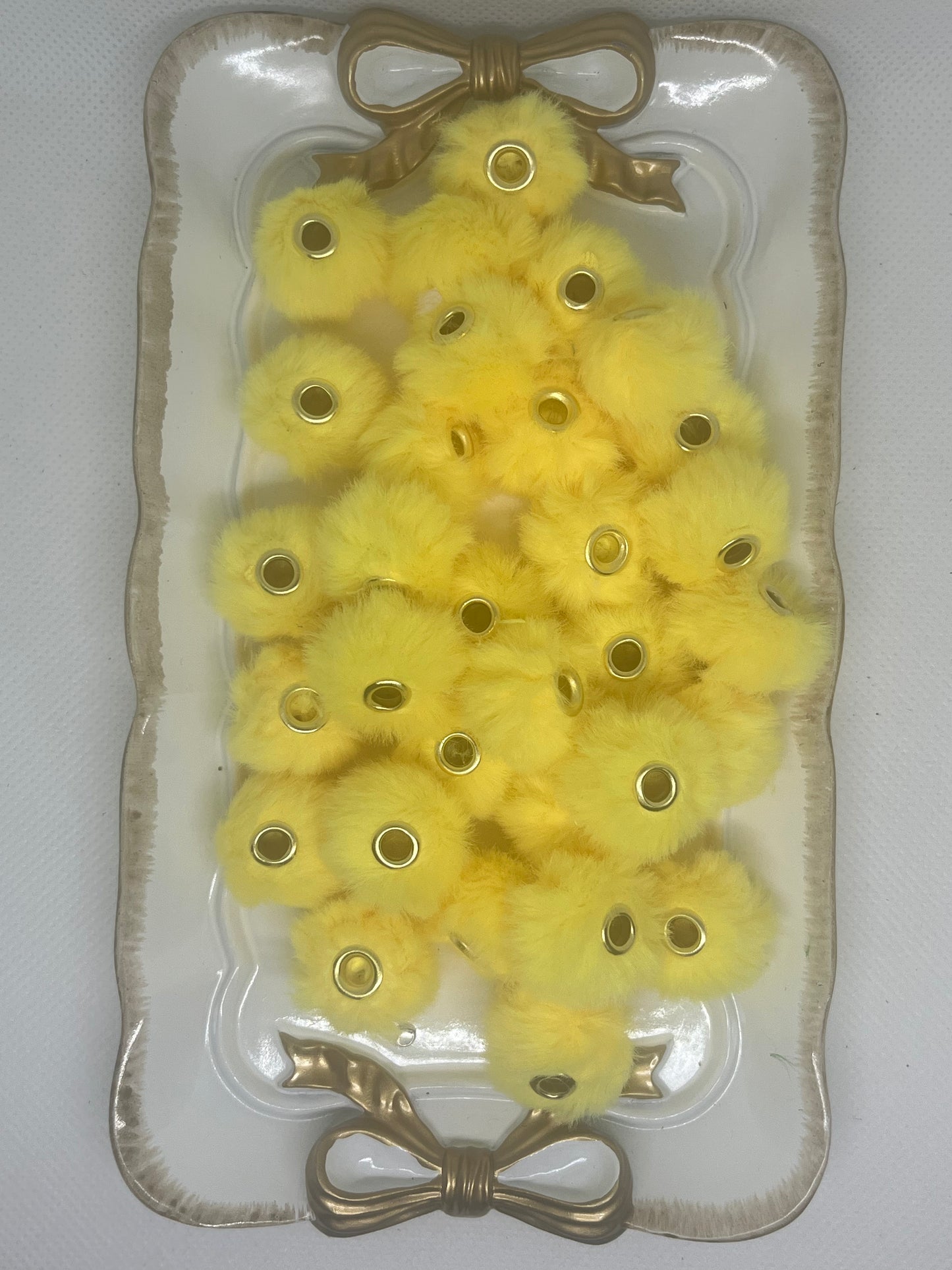 Fuzzy spacers by color