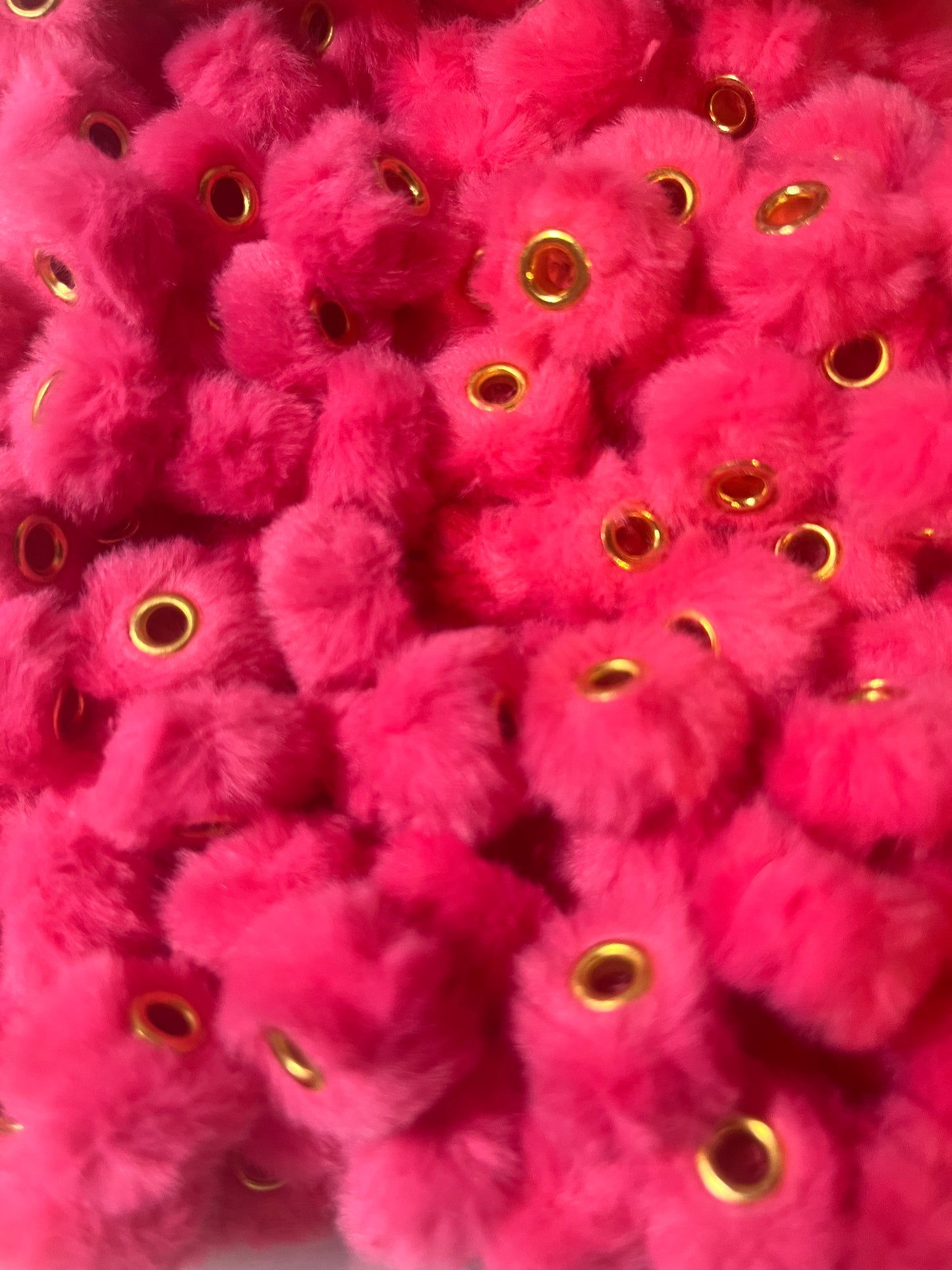 Fuzzy spacers by color