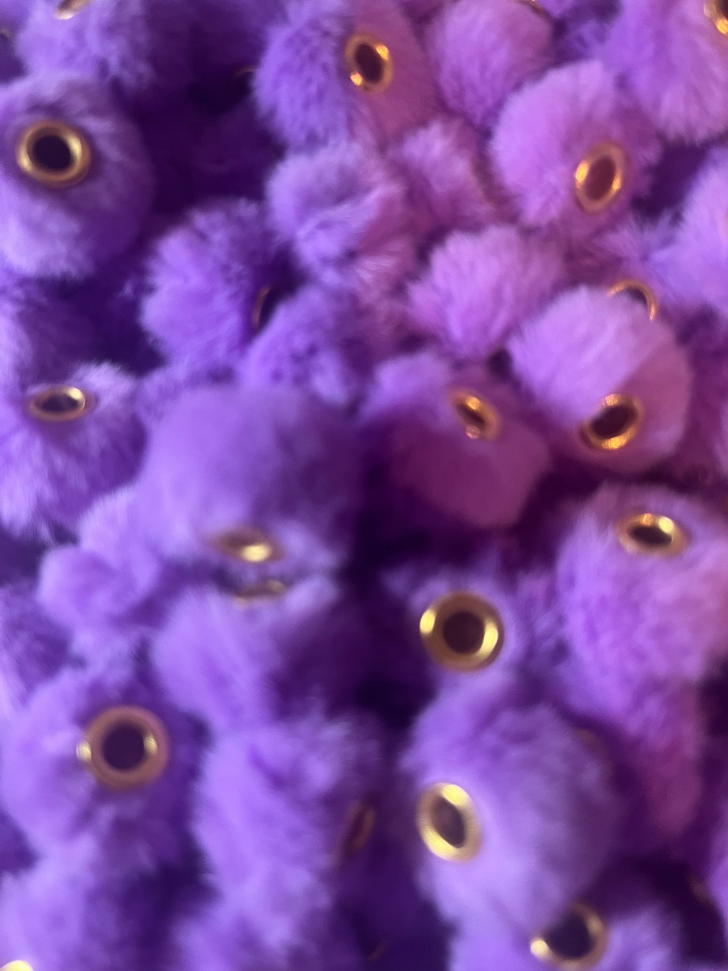 Fuzzy spacers by color