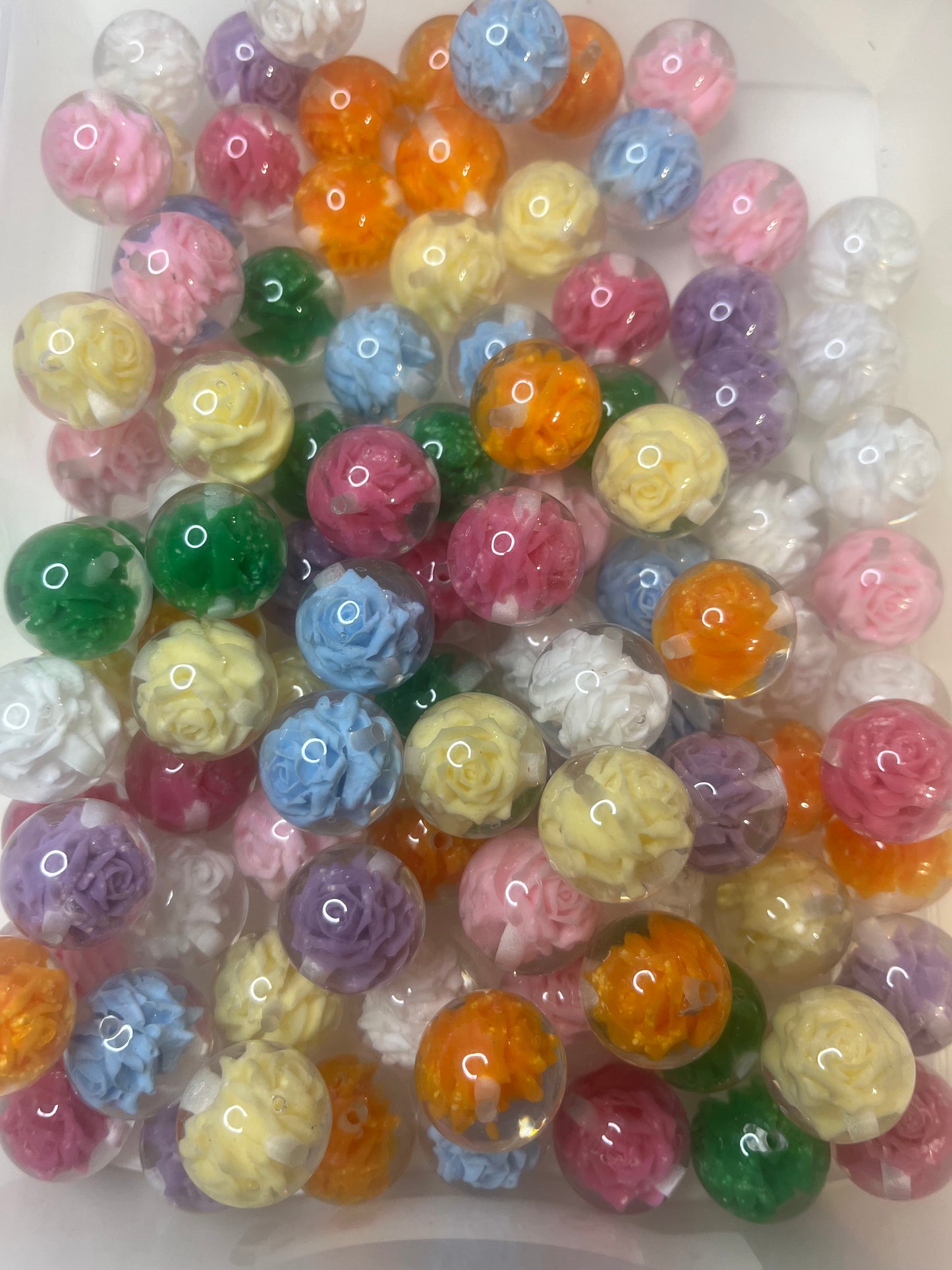 20mm mixed resin flower beads 5pk