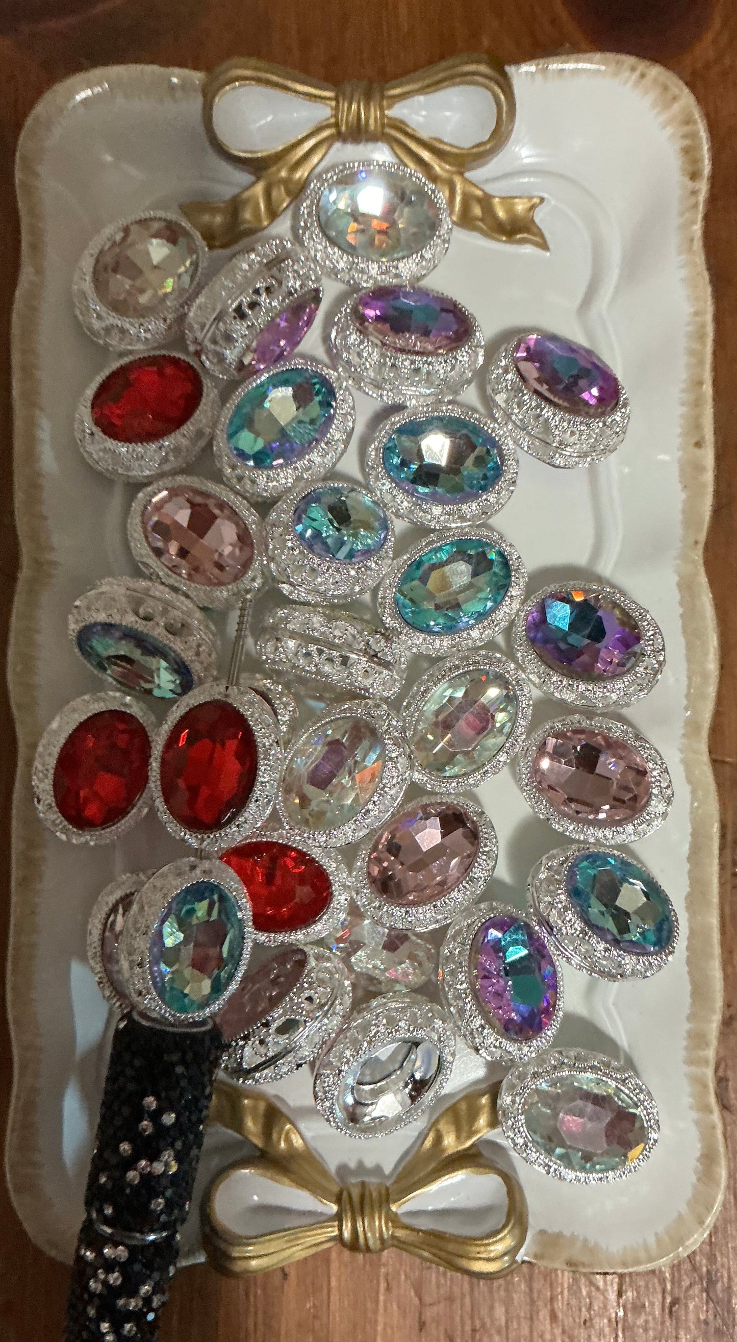 Oval fancy metal bead (sold individually )