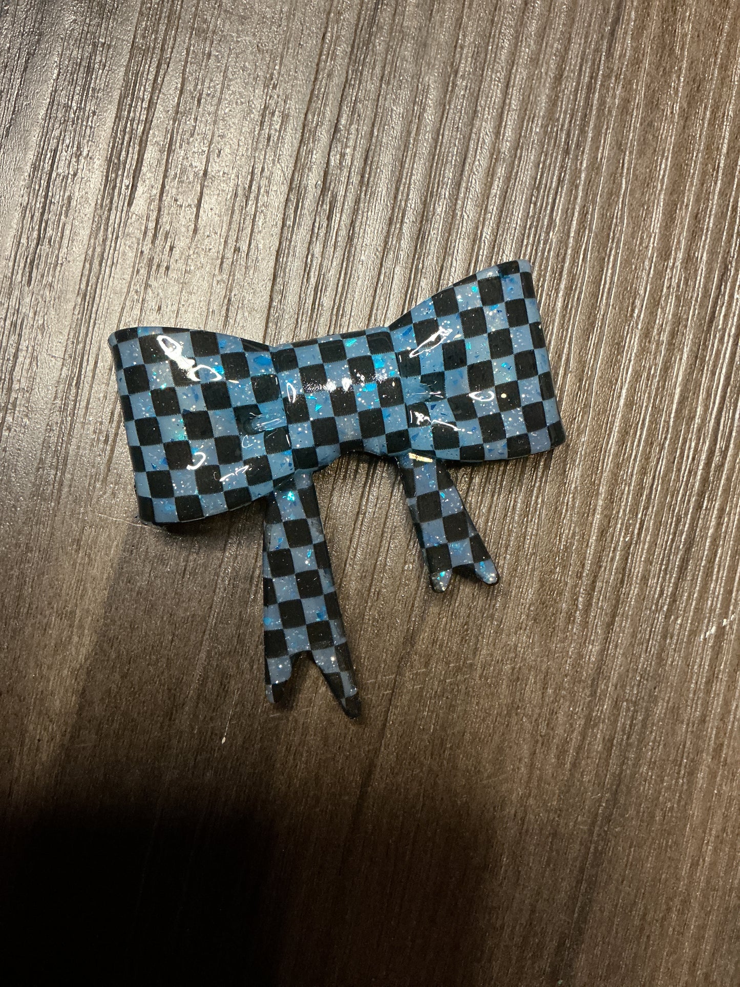 Checker silicone bow by type