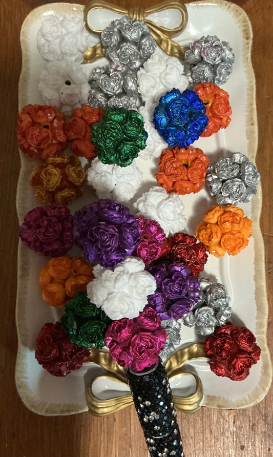 20mm soft mettalic flower beads 5pk
