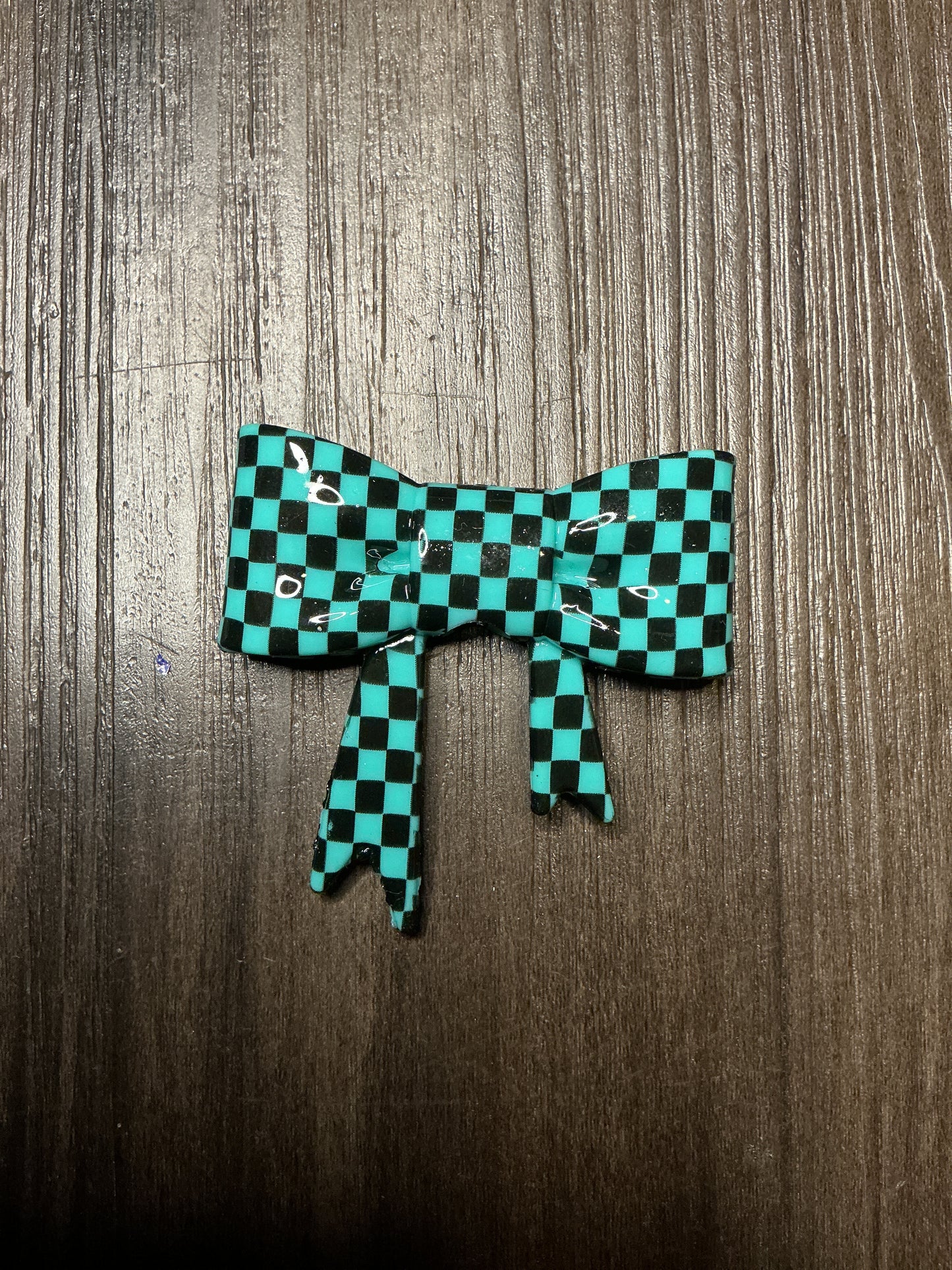 Checker silicone bow by type