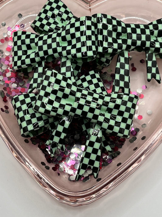 Light green solid checker bow