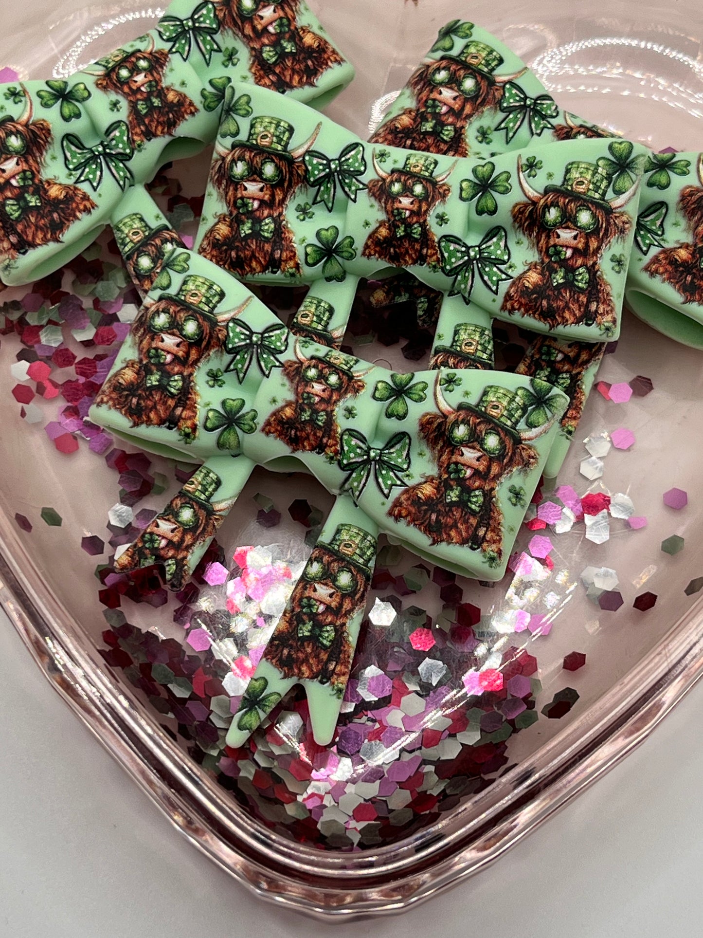Green cow silicone bow